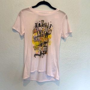NWOT Harry Potter Tee “The Wand Chooses the Wizard”